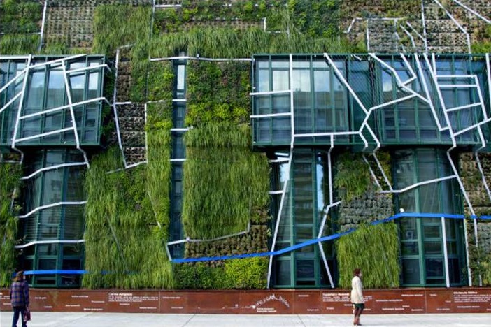greenURBANLIVING - Sistemas multifuncionais baseados em aglomerado de cortiça expandida para a construção de coberturas verdes e fachadas vivas